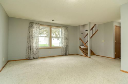 3703 Gershwin Ln, Saint Paul MN  55128-2940 exterior