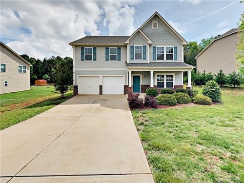 320 Royal Windsor Dr, Midland, NC 28107-9066