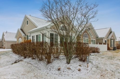 628 Handel Ln, Bull Valley, IL 60098-8163