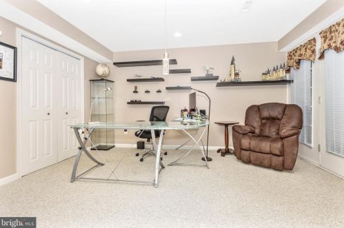 8 Farmstead Pl, Middletown MD  21769-7742 exterior