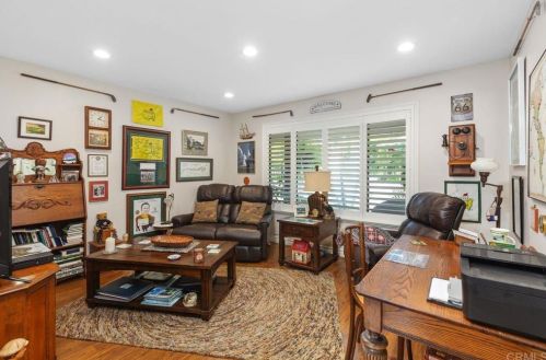 3433 Royal Rd, Vista CA  92084-6616 exterior