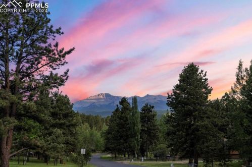 1000 Sun Valley Dr, Woodland Park CO 80863-9076 exterior