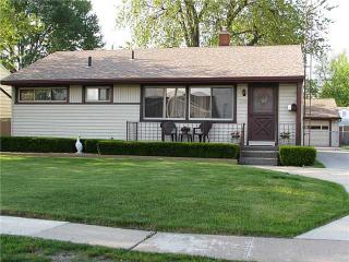 430 Waybridge Rd, Toledo, OH 43612-3416
