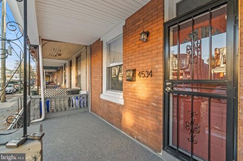 4534 15th St, Philadelphia, PA 19140-1102