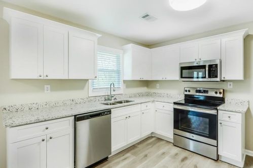 1929 Farris Ave, Atlanta GA  30344-4609 exterior