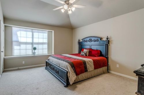 3649 Vienna St, Irving TX 75038-8461 exterior