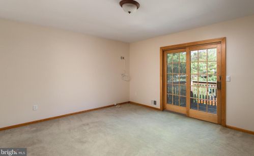 1 Boleyn Ct, Trenton NJ exterior