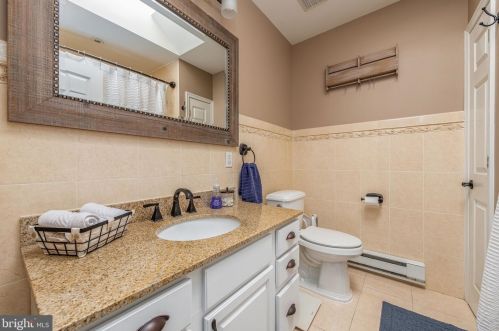 2947 Juniper St, Philadelphia PA  19148-4950 exterior