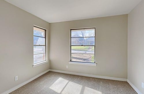 3114 Rnch Dr, Garland TX 75041-4445 exterior