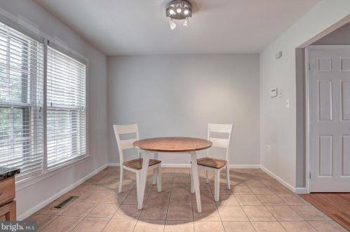 5601 Castlebury Ct, Springfield VA  22015-1883 exterior