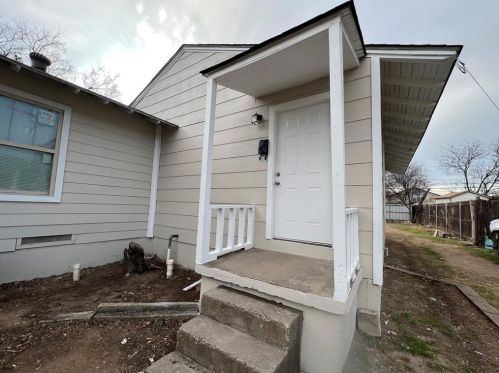 2125 Grayson Ave, Fort Worth TX  76106-6653 exterior