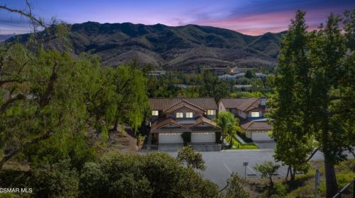 30104 Elizabeth Ct, Calabasas, CA 91301-4080
