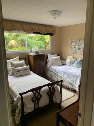 1414 Santa Rosa Ave, Santa Barbara, CA 93109-2065