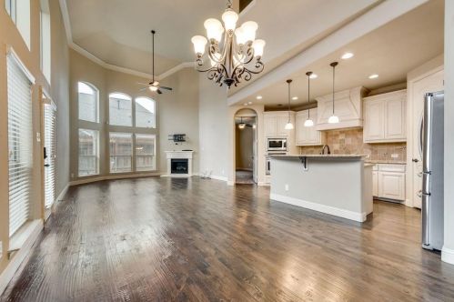 8408 La Fontaine Dr, Fort Worth TX  76182-7457 exterior