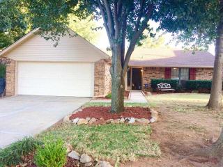 11712 3rd St, Yukon, OK 73099-6708