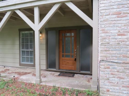 665 Ravensworth Dr, Conroe TX  77302-3737 exterior