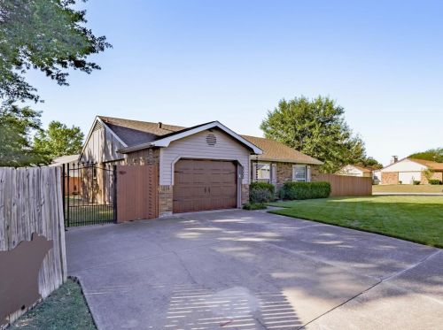 6000 Ranch Rd, Fort Worth, TX 76148-3831