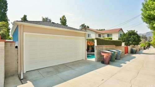 227 Western Ave, Glendale CA  91201-2829 exterior