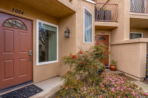 1084 Positano Ave, Anaheim, CA 92808-1538