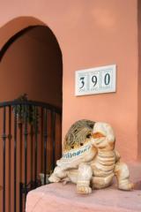 390 Sunnyslope Ave, Pasadena, CA 91107-2803