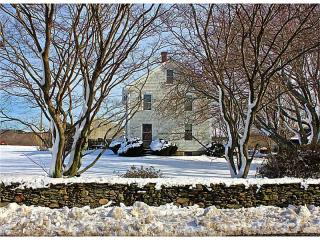 742 Jepson Ln, Middletown, RI 02842-4670