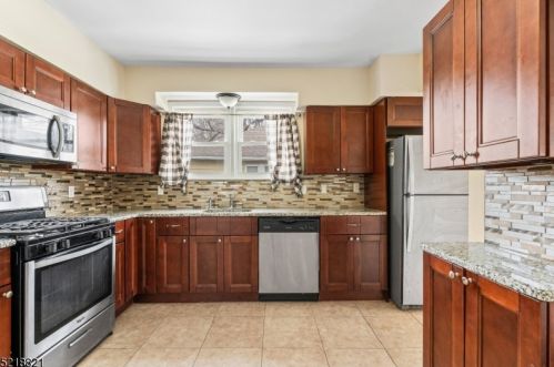 710 Jaques Ave, Rahway NJ  07065-3805 exterior