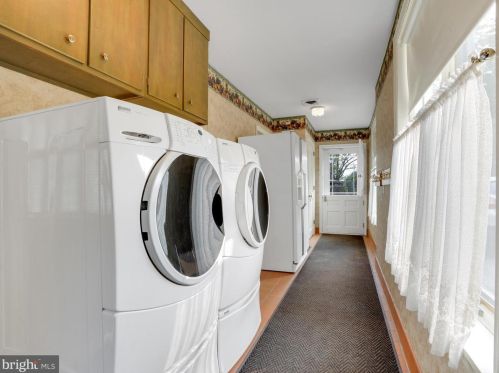 1407 Mahantongo St, Primrose PA 17901-3307 exterior