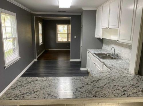 4952 Royal Dr, Fort Worth TX  76116-8828 exterior
