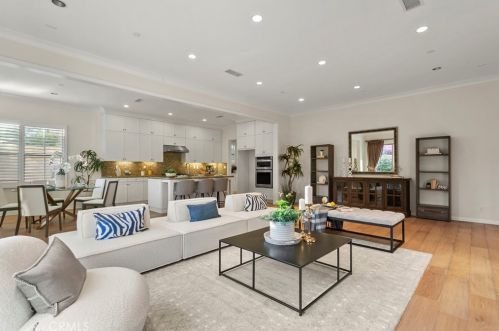 76 Gardenhouse Way, Irvine CA  92620-3373 exterior