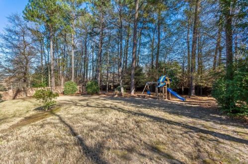 2077 Hatteras Way, Atlanta GA  30318-1085 exterior