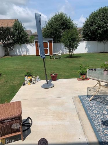1879 Sawgrass Dr, Hampton, GA 30228-5314