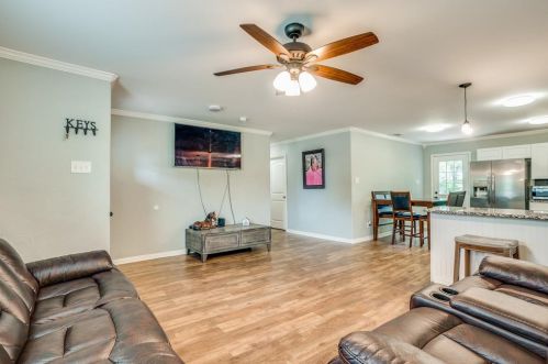 50003 Mcclean Rd, Greenville, TX 75402-7817