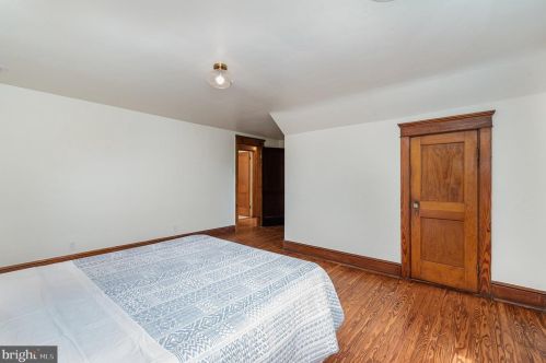 211 York Rd, Carlisle PA  17013-3154 exterior