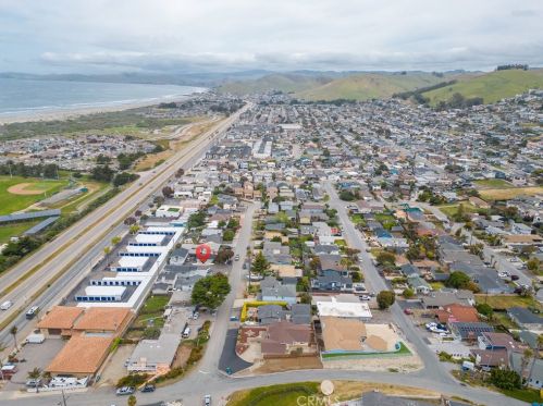 2077 Sunset Ave, Morro Bay, CA 93442-1651