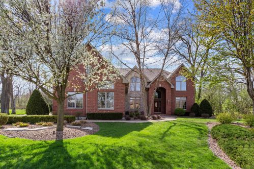 10738 Cherrywood Dr, Palos Park, IL 60464-3702