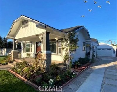 1020 Hickory St, Santa Ana CA  92701-6004 exterior