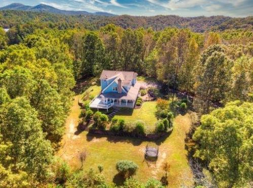 269 Davis Rd, Ellijay, GA 30540-1804