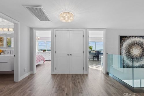 1130 Old Phillips Rd, Glendale CA  91207-1112 exterior
