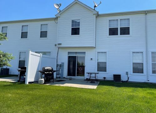 119 Parkside Dr, Joliet, IL 60404-5316
