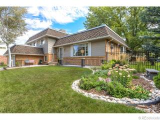 7666 Cedar Cir, Littleton, CO 80120-4117