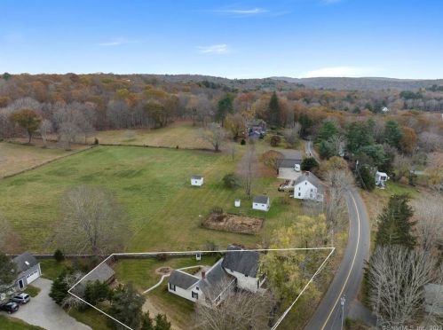 497 Joshuatown Rd, Lyme, CT 06371-3038