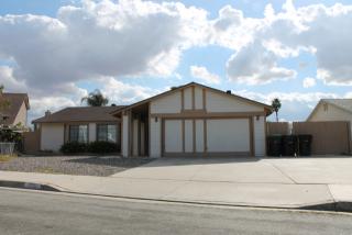 585 Pierce Ct, Hemet, CA 92543-1713
