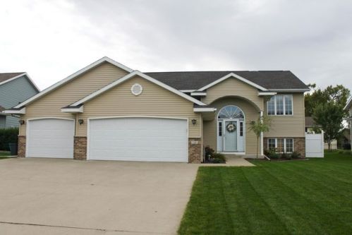 129 Cheetah Ln, Mankato, MN 56001-8651