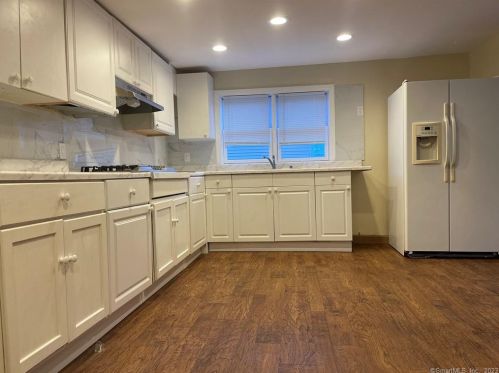 26 Taylor Ave, Norwalk CT  06854-1408 exterior