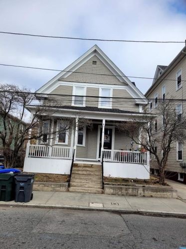22 Wisdom Ave, Providence, RI 02908-4534