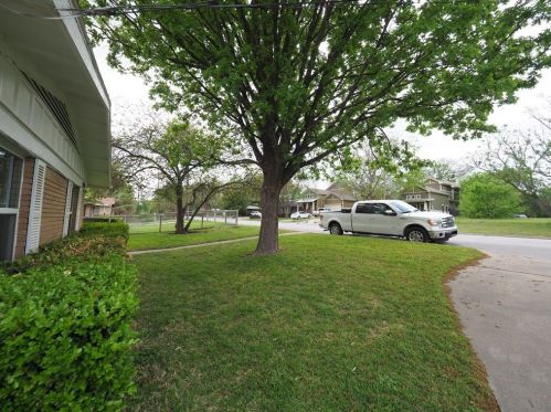 4709 Bull Creek Rd, Austin TX  78731-5505 exterior