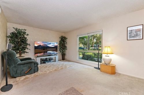 2858 Tropicana Dr, Riverside CA  92504-4206 exterior