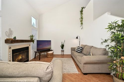 889 Sapphire Ln, Anaheim CA  92807-4864 exterior