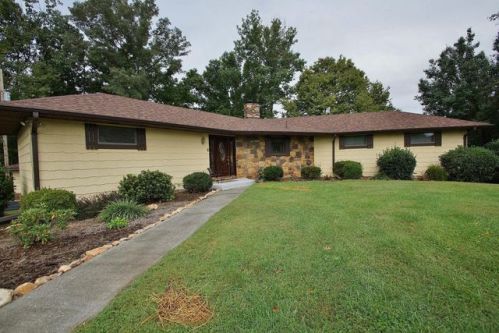206 Twin Chimneys Dr, Wirtz, VA 24184-2004