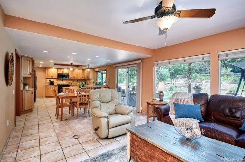 8548 Kettle Pl, Englewood CO 80112-4748 exterior